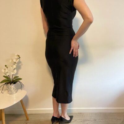 elegantna haljina bez rukava