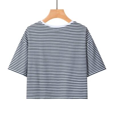 crna crop top majica na pruge